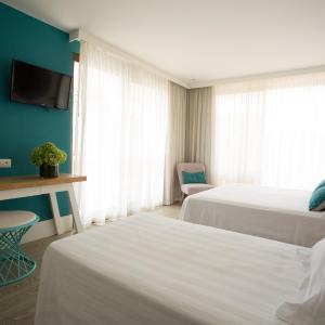 Superior Triple Room with Panoramic Sea View