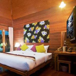 One-Bedroom Villa with Garden View