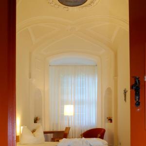 Single Room with Private Bathroom
