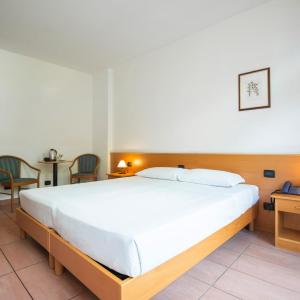 Double Room with Lake View