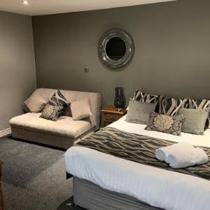 Deluxe Double Room with Extra Bed