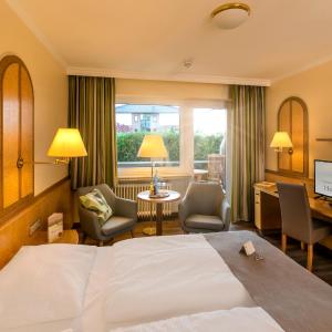 Comfort Double Room with Balcony - South