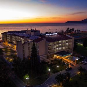 Single Room with Balcony and Sea View