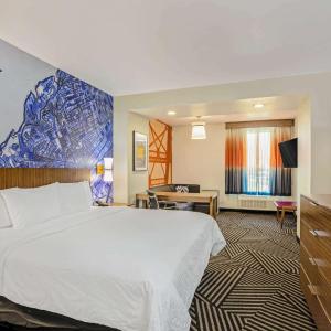 Executive King Room with Sofa Bed