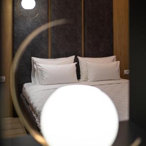 Deluxe Double or Twin Room with City View