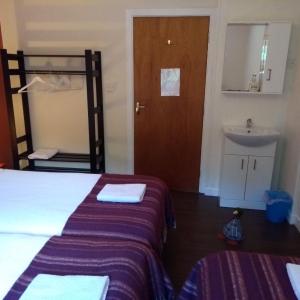 Triple Room with Shared Bathroom
