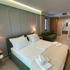 Deluxe Family Suite
