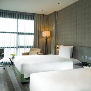 Standard Twin Room with City View