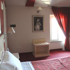 Double Room with Side Lake View