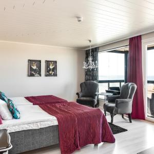 Deluxe Double or Twin Room with Balcony