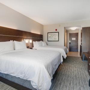 Standard Room with Two Queen Beds