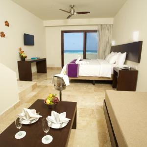 Junior Suite Penthouse Ocean Front