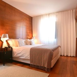 Suite with Pool View