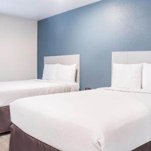 Double Room with Two Double Beds - Non-Smoking