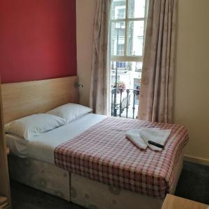 Double Room with private toilet and shower