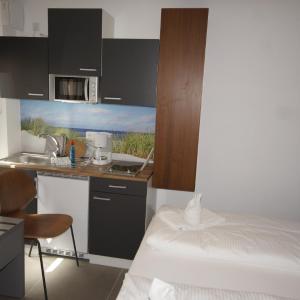 Economy Studio - Annex