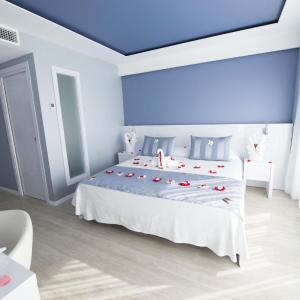 Quadruple Room with Balcony