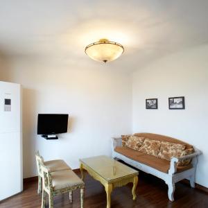 Family Studio