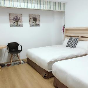 Standard Double Room with Two Double Beds