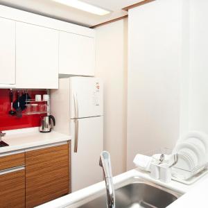 One-Bedroom Queen Suite - Accessible