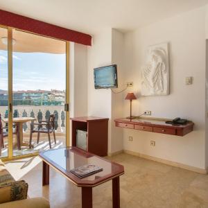 Suite (2 Adults)
