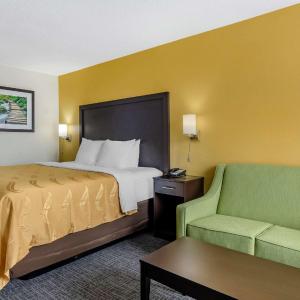 King Room with Sofa Bed - Non-Smoking