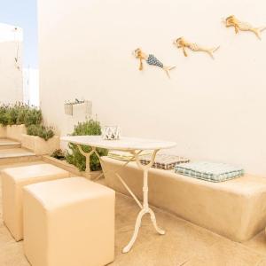 Studio with Shared Terrace