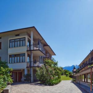 Two-Bedroom Apartment (2-4 Adults)