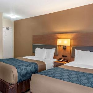 Double Room with Two Double Beds - Non-Smoking