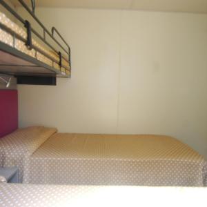 Superior Mobile Home (5 Adults)