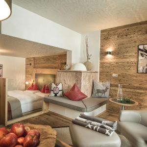Deluxe Suite with Balcony