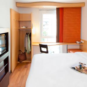 Standard Room with 1 Double Bed
