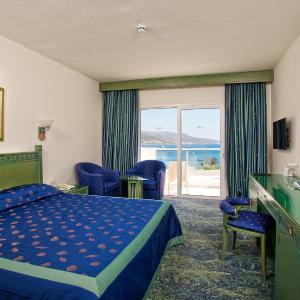 Double or Twin Room with Sea View
