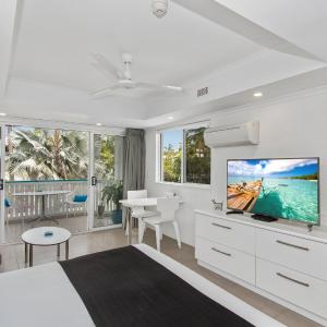 Superior Studio Apartment with Partial Sea View - First Floor