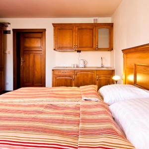 Apartment (2 Adults)