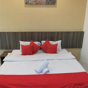 Deluxe King Suite