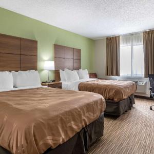 Double Room with Two Double Beds - Smoking