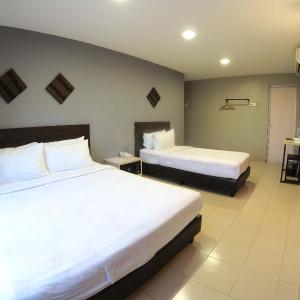 Triple Room With Window
