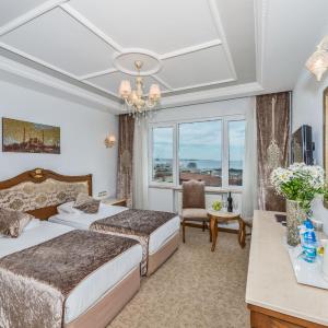 Deluxe Room with Sea View