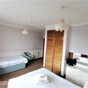 Triple Room with Sea View