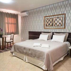 Deluxe King Suite