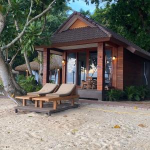 Beachfront Breeze