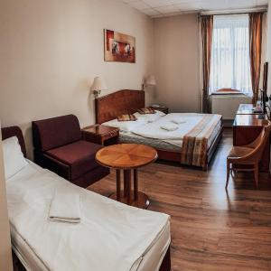 Large Double or Twin Room