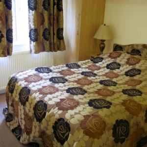 Woodland Lodge (Two Bedroom Log Cabin)