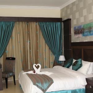 Superior One-Bedroom Apartment