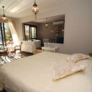 King Suite with Spa Bath