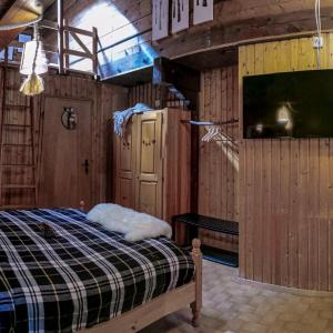 Quadruple Room with Private Bathroom