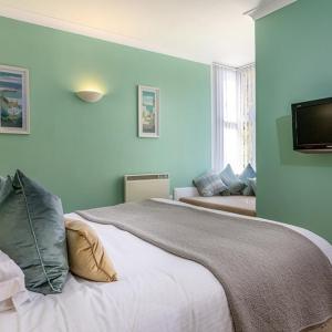 Large Double or Twin Room