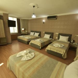 Family Room (6 Adults)
