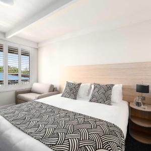 Superior King Room (newly refurbished)